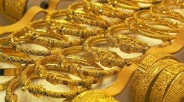أسعار الذهب تواصل تراجعها.. والفضة تخسر 3%