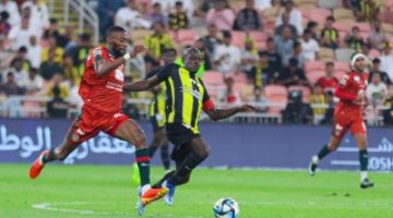 الاتحاد يطالب بطاقم تحكيم أجنبي لمباراته المرتقبة أمام الاتفاق