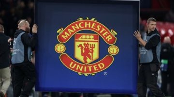 مانشستر يونايتد يتابع كراوتش البالغ مترين