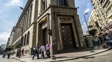 أسعار النفط تتراجع بفعل ضعف الطلب العالمي واضطرابات التجارة المتصاعدة