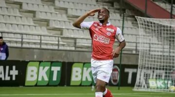 فيديو.. صفقات الاهلى القادمة ومصير كوتيسا…