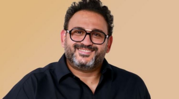 أكرم حسنى: السوشيال ميديا غيرت شكل الضحك