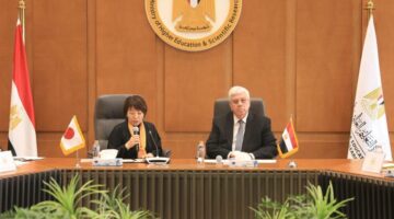 عاشور يبحث مع وزيرة التعليم والثقافة اليابانية تعزيز التعاون