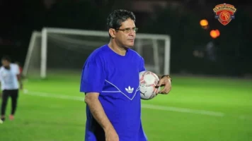 3 أزمات في انتظار أيمن الرمادي المدير الفني الجديد للزمالك