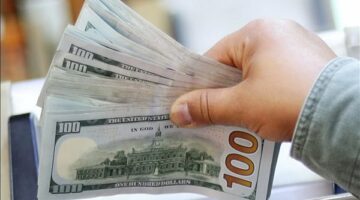 سعر الدولار اليوم الخميس 8-5-2025 في التعاملات الصباحية يسجل التراجع الأخير في البنوك