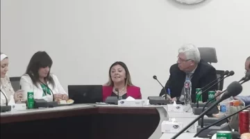 وزير التعليم العالي ومشرفة القومي لذوي الإعاقة يترأسا اجتماع مسؤولي مراكز الإعاقة بالجامعات
