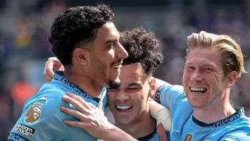 مانشستر سيتي يضع عينه على لاعب نيوكاسل لتعويض رحيل ووكر