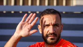 علي معلول يرفض احتفالات الأهلي