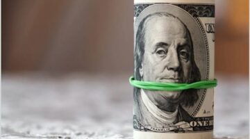 أسعار الدولار اليوم 18 مايو 2025 وسط ترقب لتطورات السوق المصرفي 1000 أخضر بكام في السوق السوداء؟ “تحديث مسائي”