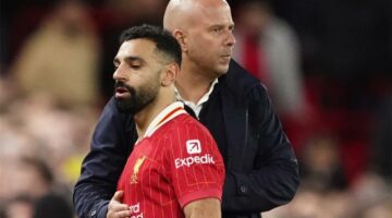 سلوت: دفعت بـ محمد صلاح أساسيًا أمام برايتون تجنبًا لرد فعله
