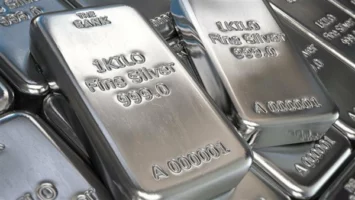 انخفاض كبير في أسعار الفضة اليوم الأربعاء 21 مايو 2025