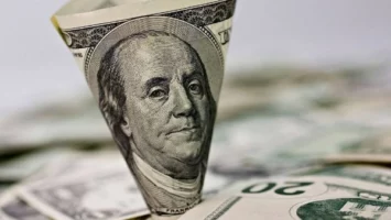 عقب تخفيض الفائدة.. صعود أسعار الدولار مقابل الجنيه