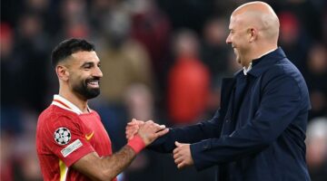 سلوت يوضح احتمالية تتويج محمد صلاح بـ الكرة الذهبية.. ويصرح: قدم موسمًا رائعًا