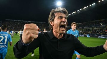 كونتي يدخل التاريخ بعد تتويج نابولي بلقب الدوري الإيطالي