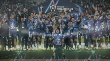 مدرب باتشوكا ينفي استقالته ويوضح موقفه من كأس العالم للأندية