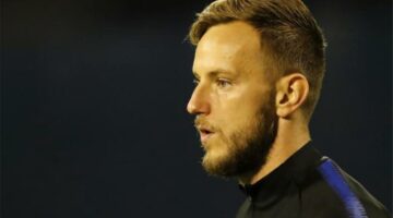 راكيتيتش: رأيت شيئًا أحزنني يحدث لأول مرة في ليلة وداع مودريتش لجماهير ريال مدريد
