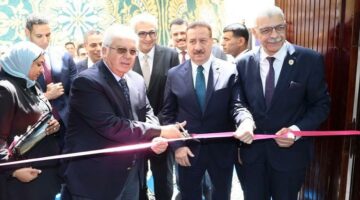وزير التعليم العالي ومحافظ المنوفية يفتتحان مركز الاختبارات الإلكترونية
