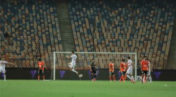 فيديو | الزمالك يختتم مشواره في الدوري المصري بثنائية أمام فاركو
