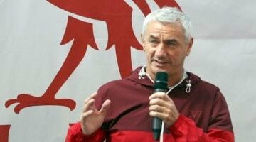 إيان راش: محمد صلاح أسطورة حقيقة لليفربول