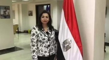 أمهات مصر”: قرار “التعليم” بإقالة مديرة مدرسة الكرمة “حكيم وحاسم
