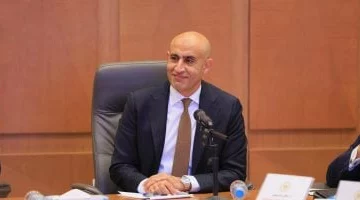 وزير التعليم يتعهد بإنهاء الفترة المسائية بالمدارس الابتدائية خلال 3 سنوات