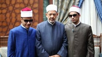 شيخ الأزهر يستقبل والدة الطالب الأزهري محمد أحمد حسن رفقة أولادها