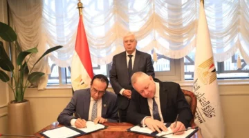 وزير التعليم العالي يشهد توقيع اتفاقية تعاون بين جامعتي إيست لندن وإيست كابيتال