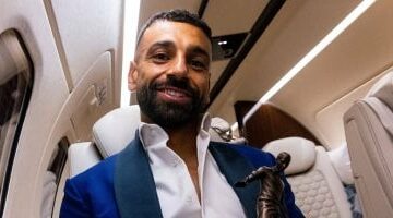 محمد صلاح ملكًا متوجًا على عرش الدورى الإنجليزى.. “الفرعون” يتسلم جائزة لاعب الموسم من رابطة الكتاب.. هداف البريميرليج يكشف عن أحلامه في ليلة تتويجه التاريخية.. وأسطورة ليفربول: يريد تحطيم جميع الأرقام القياسية