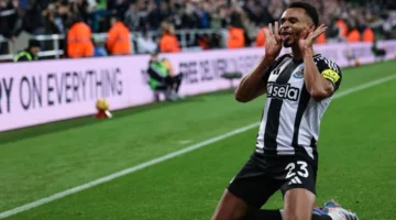 ميرفي يواصل تحطيم الأرقام القياسية مع نيوكاسل
