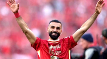 غضب بين جماهير ليفربول بسبب صورة مسربة لمحمد صلاح