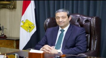 محافظ دمياط يعلن بدء صرف منحة عيد العمال في 175 شركة
