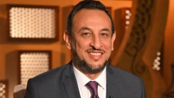 نشر العلم وتعليمه للآخرين من أعظم أعمال البر