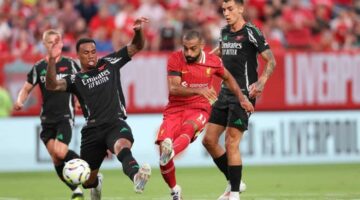 ليفربول يستضيف آرسنال في قمة تحصيل حاصل بالدوري الإنجليزي