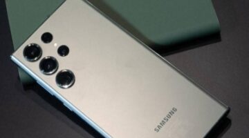 هاتف Galaxy S23 Ultra يصمد 5 ساعات في مياه نهر متجمدة تحت ظروف قاسية