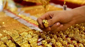 ضعف الدولار وتصاعد التوترات الجيوسياسية يعزز قوى الذهب.. الجرام يسجل 4720 جنيهًا 