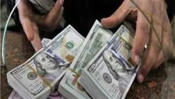 أسعار الدولار السبت.. الجنيه يستعد لبداية جولة جديدة