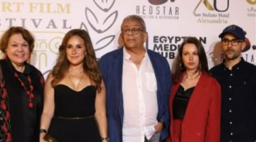 مهرجان الإسكندرية للفيلم القصير… شيري عادل وناهد السباعي تتألقان على السجادة الحمراء في حفل الختام