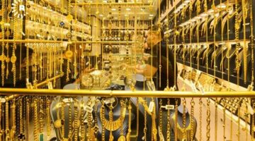 أسعار الذهب تتراجع بشكل مفاجئ وسط توقعات بارتفاعات تاريخية وقرارات اقتصادية وسعر عيار 21 يسجل رقماً جديداً يشعل الاسواق الان