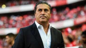 أيمن يونس يهاجم بيسيرو: الزمالك محتاج مدرب جريء