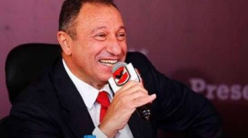 الخطيب يهنئ رجال اليد بعد التتويج بالسوبر الإفريقي