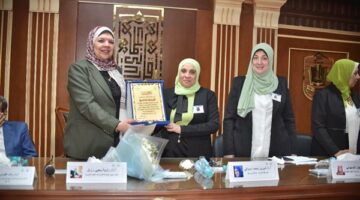 رئيس جامعة بورسعيد كلية التربية تقيم مؤتمرها الرابع لطلاب الدراسات العليا