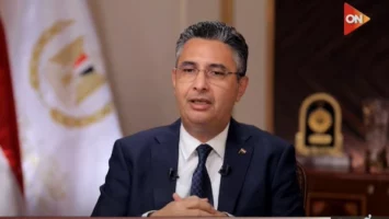 وزير التموين يبحث مع رئيس الزيوت المستخلصة سبل تعزيز الإنتاج و استقرار في السوق المحلي