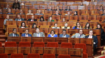 المعارضة تنتقد فشل إصلاح التعليم وتكريس “الريادة” للفوارق بين المتعلمين