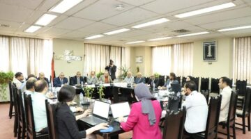 باستخدام البلاستيك معاد تدويره.. نجاح رصف طرق بالقاهرة الجديدة والإسكندرية