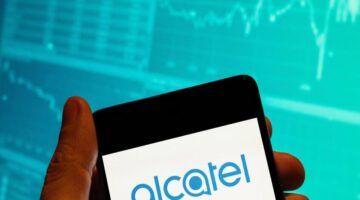Alcatel تعود لعالم الأجهزة الذكية بهاتف جديد