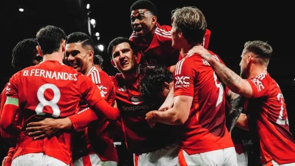 نهائي الدوري الأوروبي .. تاريخ مواجهات مانشستر يونايتد وتوتنهام