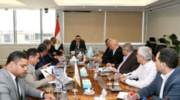 وجهت بمتابعة منظومة الصرف الصحي بأسوان وتوصيل المرافق بالقليوبية