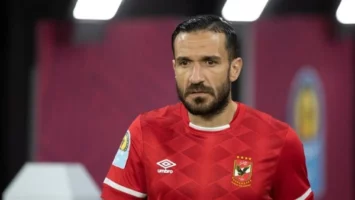 علي معلول سندي ومثلي الأعلي فى الأهلي