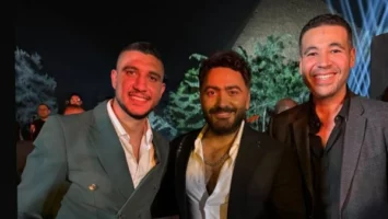 أمام الأهرامات.. أحدث ظهور لـ رامي ربيعة بصحبة تامر حسني