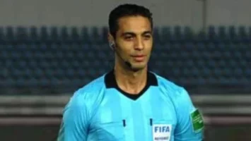 حكام مباراة الأهلي وفاركو في الدوري الممتاز